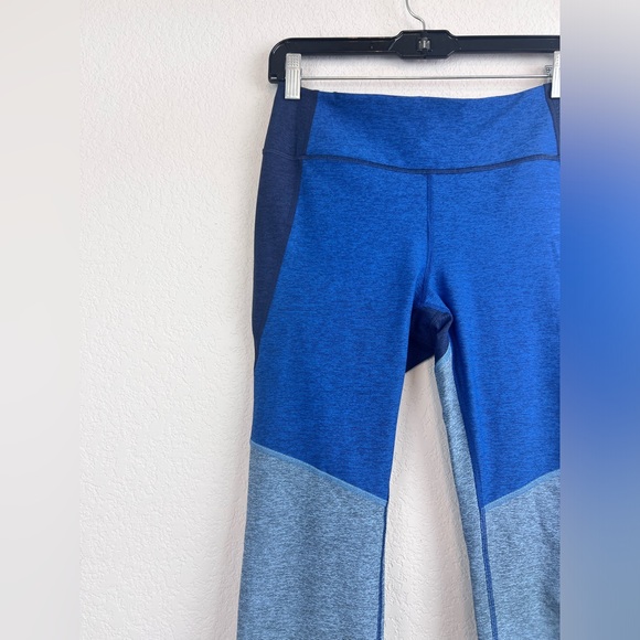 Outdoor Voices Colorblock Cropped Leggings Size Medium - Picture 3 of 8